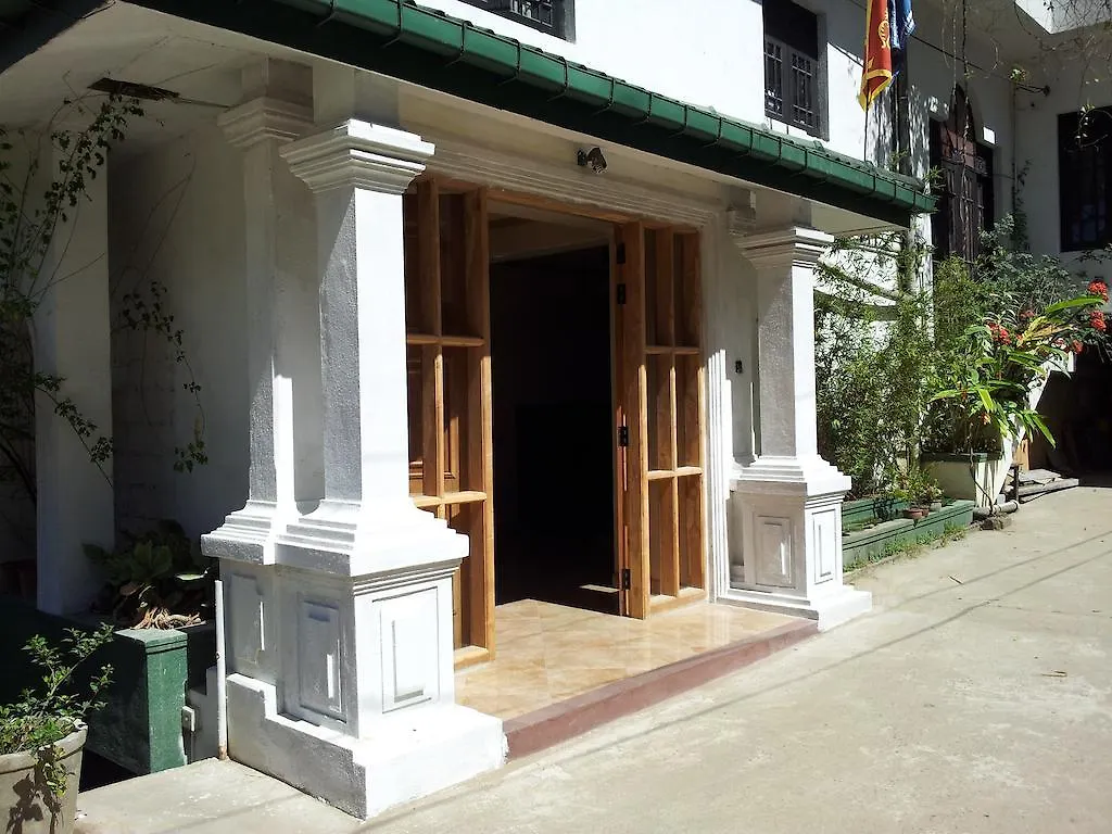 Hotel Senkada Rest Kandy 3*,